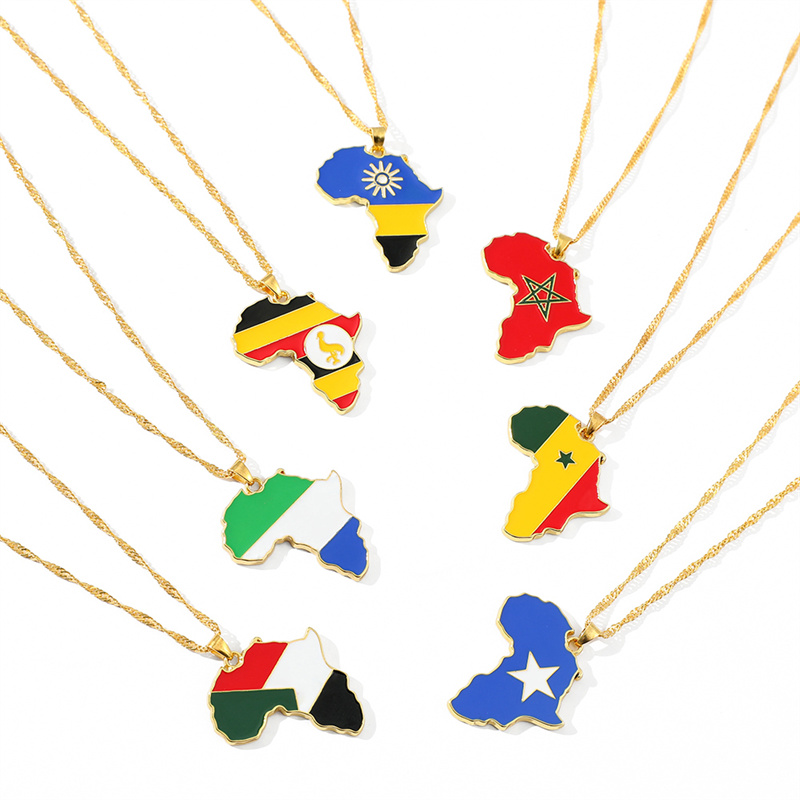 Collier en métal avec pendenti - Men Fashion Uganda avis et prix